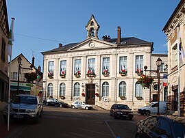 The town hall in Toucy