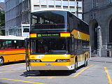 Doppelstock-Postauto in St. Gallen