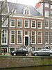 Dubbel huis met gave gevel onder rechte lijst