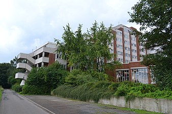 Terrasvormige kuurkliniek Bad Hopfenburg