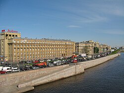 Малоохтинский проспект у моста Александра Невского