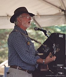 Staines at the Pawtucket Arts Festival 2004