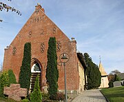 Kirche mit Ausstattung