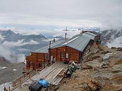 Cabana Giovanni Gnifetti (3.647 m)