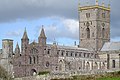 Catedral de St David, Pembrokeshire, mostrando a fachada oeste de Scott (1864 a 1876)