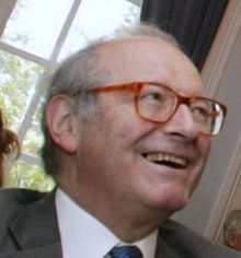 John Gross (cropped).jpg