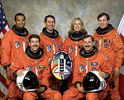 v. l. n. r. Robert Curbeam, Kent Rominger, Stephen Robinson, Jan Davis, Curtis Brown, Bjarni Tryggvason