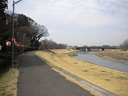 黒川と東雲公園