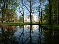 Blick vom Park auf das Schloss und das Kavaliershaus