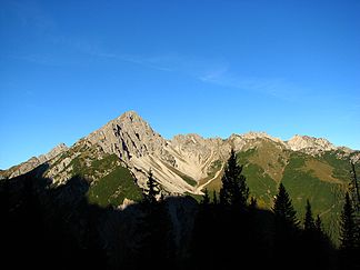 Die Erlspitze ist der höchste Gipfel der Erlspitzgruppe