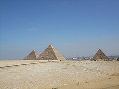 Pyramidene