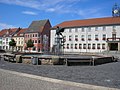 Merkplein mei wellen en stedhûs