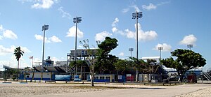 Außenansicht des Lockhart Stadium in Fort Lauderdale (April 2008)