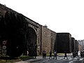 Porta da muralla que dá polo interior á Praza de Campo Castelo