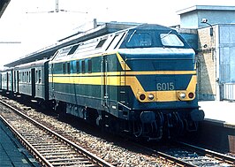 NMBS-locomotief 6015 in 1975 te Station Mechelen