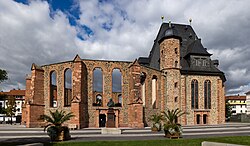 58. Platz: Milseburg mit Wallonisch-Niederländische Kirche in Hanau im Main-Kinzig-Kreis