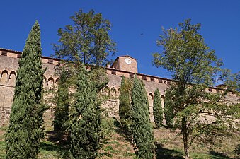 Les murailles entre les deux Rocca.