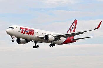 Boeing 767 no Aeroporto de Barcelona