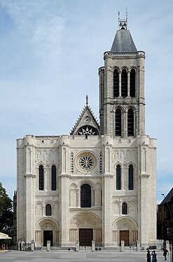 Basílica de Saint Denis, fachada oeste (1130-1140)