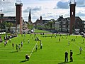 Blick auf Franeker vom Sjûkelân, dem Kaatsen-Stadion, aus