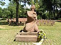 Monument aux morts des victimes civiles des bombardements aériens de 1939-1945.