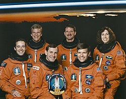 Jean-François Clervoy, Scott Parazynski, Curtis Brown, Joseph Tanner, Donald McMonagle et Ellen Ochoa