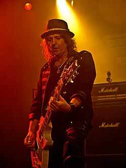 Phil Campbell vuonna 2011