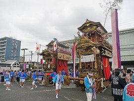 岡崎市西部地域交流センター・やはぎかん前