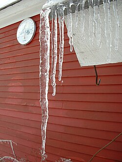 Icicles roof.jpg