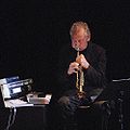 Jon Hassell op 15 juli 2009 overleden op 26 juni 2021