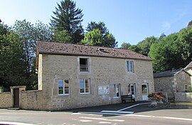 The town hall in Lanques-sur-Rognon