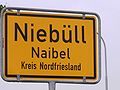 Niebüll: Zweisprachiges Ortsschild