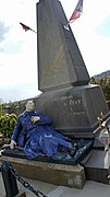 son monument aux morts, le poilu mourant par Jules Déchin,