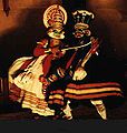 Danza Kathakali en un teatro.