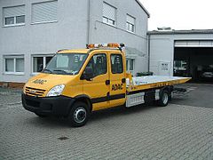 Soccorso stradale ADAC mediante Iveco Daily