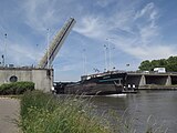 Half geopende brug