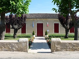 The town hall in Mouliets