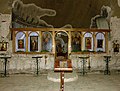 Vista de l'iconòstasi de l'altar de l'església