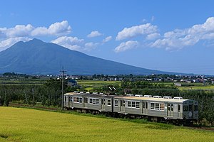 大鰐線を走る7000系電車 （2020年9月、津軽大沢 - 松木平間）