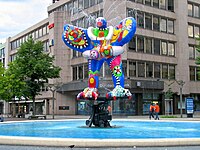 Lifesaver-fontein van Niki de Saint Phalle/Jean Tinguely in Duisburg (Brunnenmeile Duisburg)