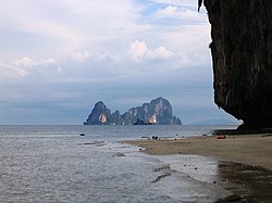 อุทยานแห่งชาติหมู่เกาะเภตรา ในท้องที่อำเภอทุ่งหว้า อำเภอละงู จังหวัดสตูล และอำเภอปะเหลียน จังหวัดตรัง