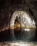 Grotte et lac de Gournier