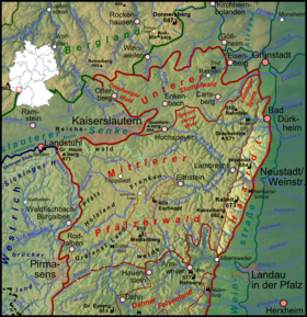 Relief des Pfälzerwaldes. Rechts die Haardt (aufgehellt) und darüber (nördlich) der Leininger Sporn