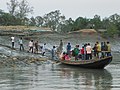 Erschwerter Zugang zur Transportinfrastruktur beim Dorf Sukumari im Sundarbans-Nationalpark (Westbengalen, Indien)