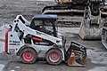 Bobcat S570 durante le operazioni di demolizione del Seattle Times Building