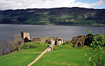 Le château d'Urquhart et le Loch Ness.