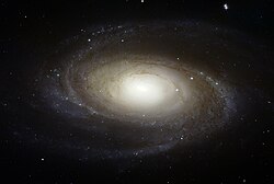 ハッブル宇宙望遠鏡で撮影したM81