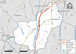 Carte en couleur présentant le réseau hydrographique de la commune