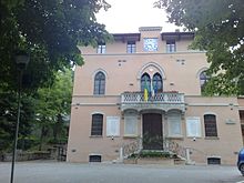 Municipio di Ussita.jpg