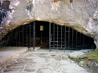 Eingang der Höhle